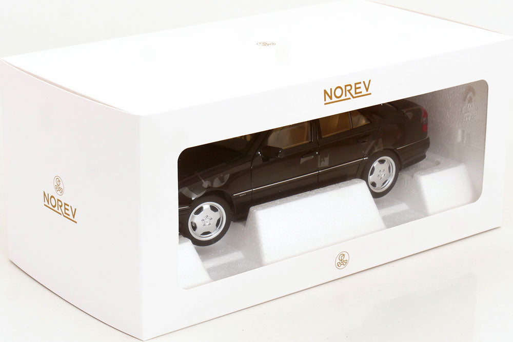 Mercedes C36 AMG W202 1993 - 1/18 Norev