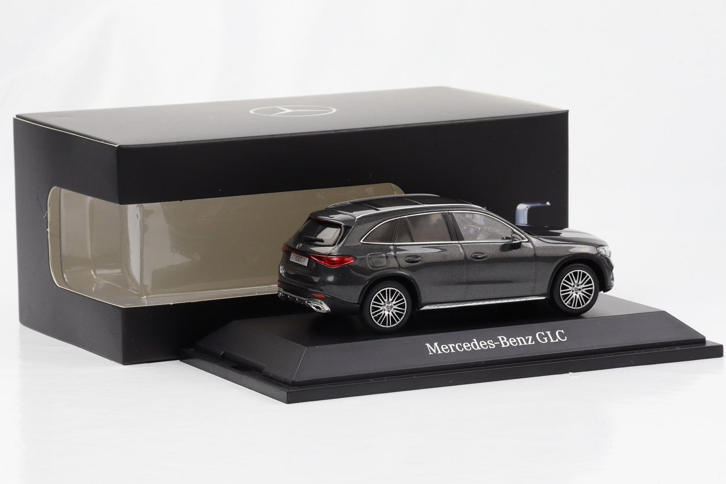 Mercedes Benz GLC (X254) - 1:43 iScale