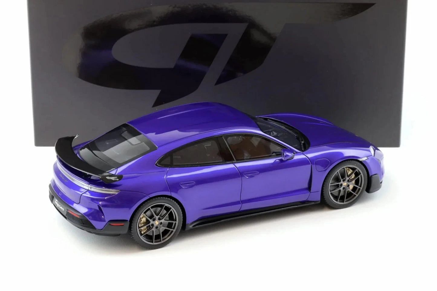 Porsche Taycan Turbo GT - 1:18 GT Spirit