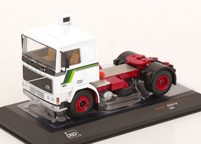 Volvo F10 towing -  1/43 IXO