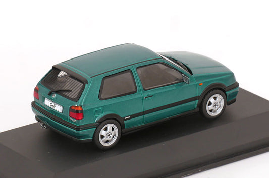 Volkswagen Golf 3 VR6  1994 vert - 1:43   Solido