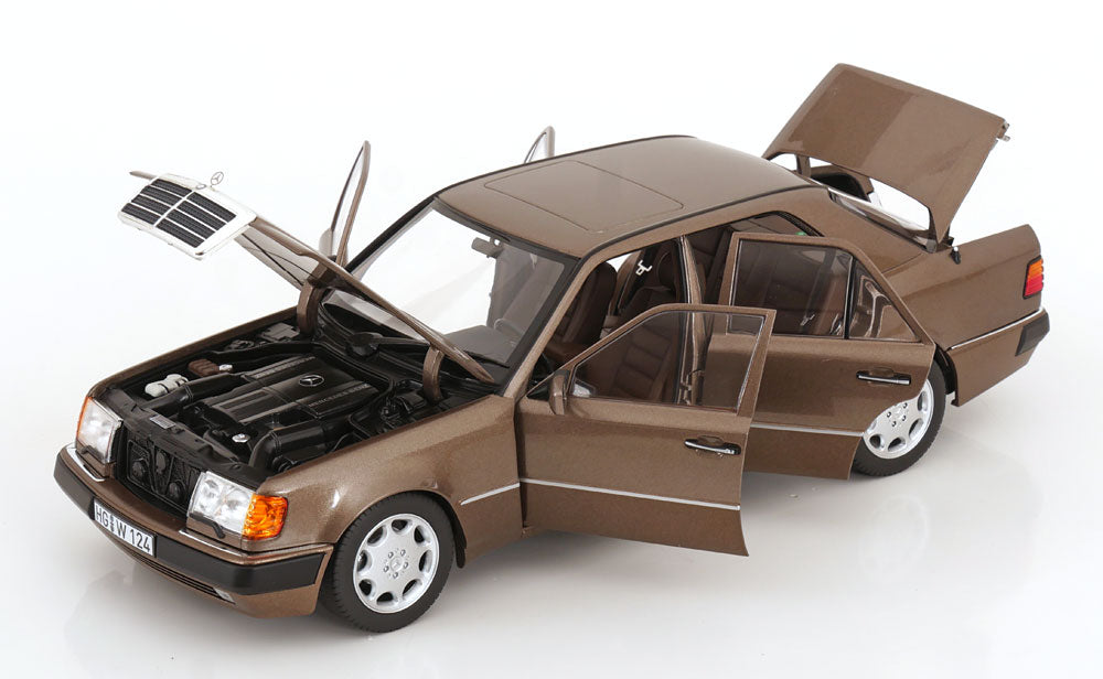 Mercedes 500 E W124 1990 -  1/18  Norev