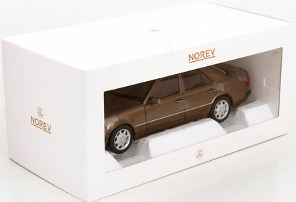 Mercedes 500 E W124 1990 -  1/18  Norev