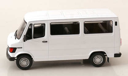 Mercedes-Benz 208 D bus ( vitré )1988 -  1:18 KK Scale