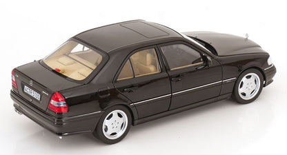 Mercedes C36 AMG W202 1993 - 1/18  Norev