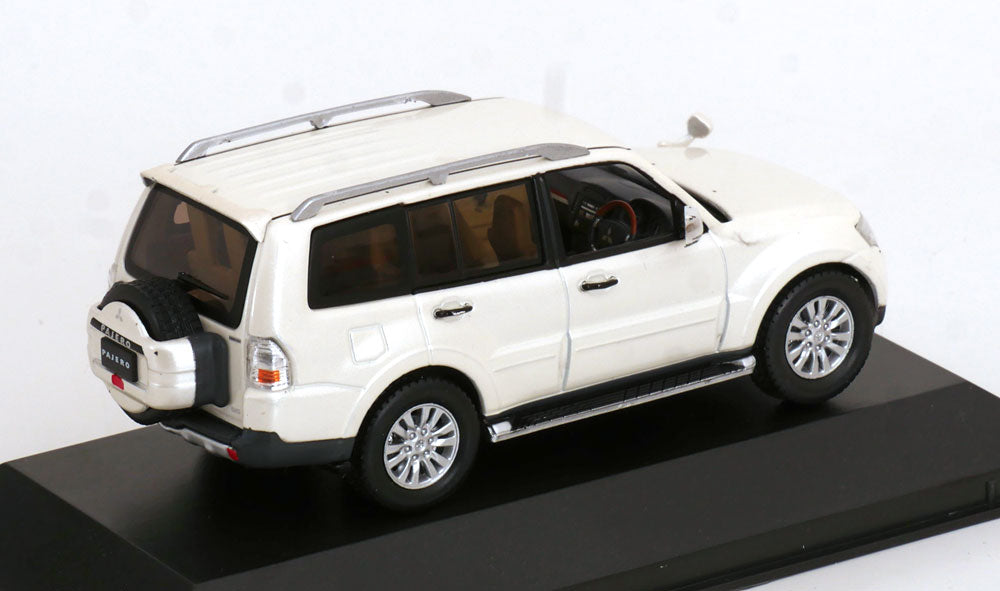  Mitsubishi Pajero 4WD 2010 - 1:43   First 43