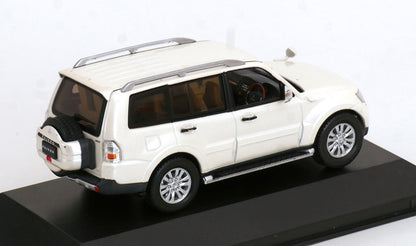  Mitsubishi Pajero 4WD 2010 - 1:43   First 43