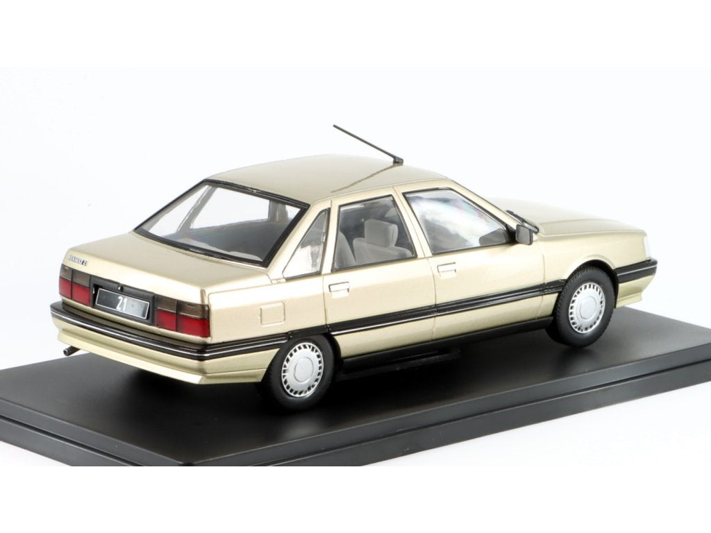 Renault 21 1986 -  1:24 WhiteBox