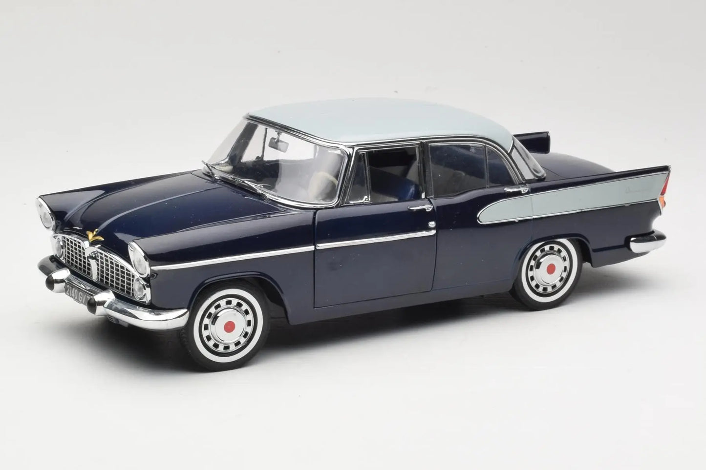 Simca Beaulieu 1958  -   1/18 Norev