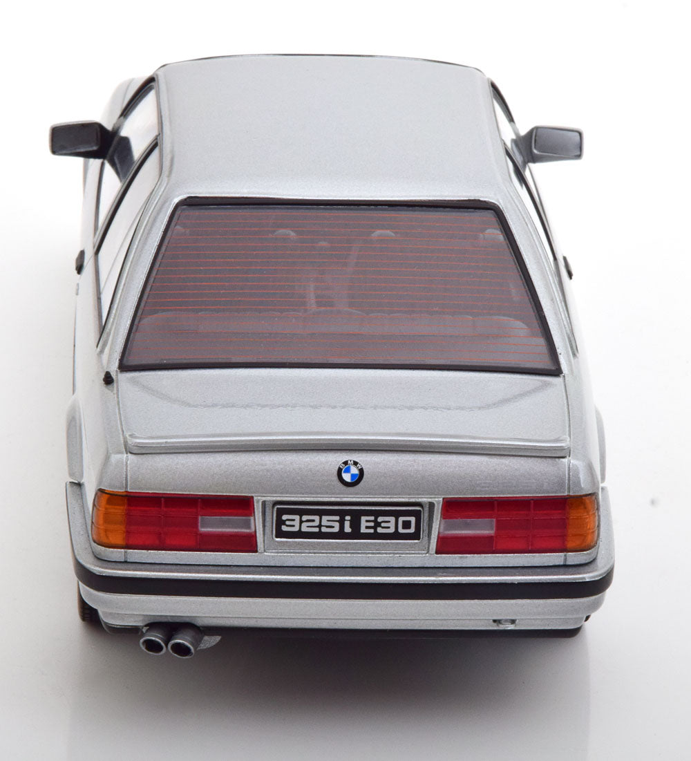 BMW 325i E30 M-Paket 1 1987 -  1/18 kK Scale