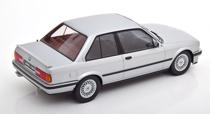 BMW 325i E30 M-Paket 1 1987 -  1/18 kK Scale