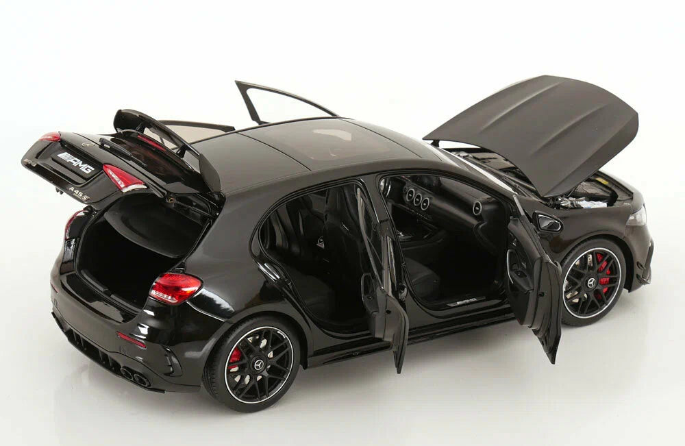 Mercedes-Benz AMG A 45 S 4Matic -  1:18 NZG