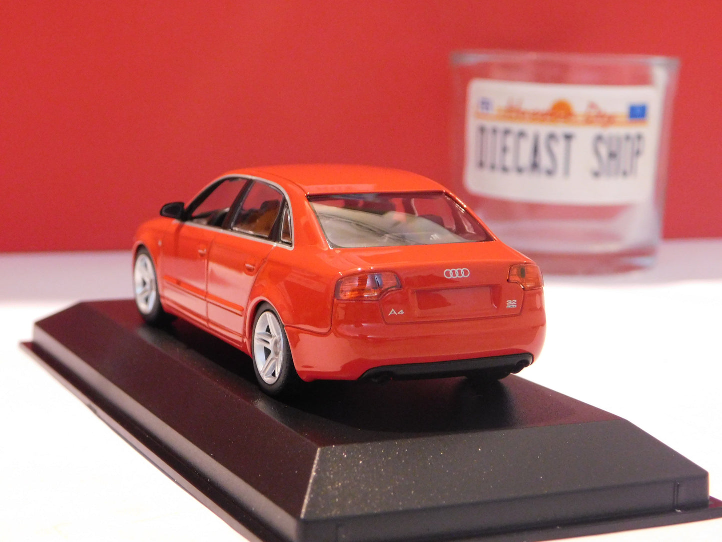 Audi A4 - 1/43 Maxichamps