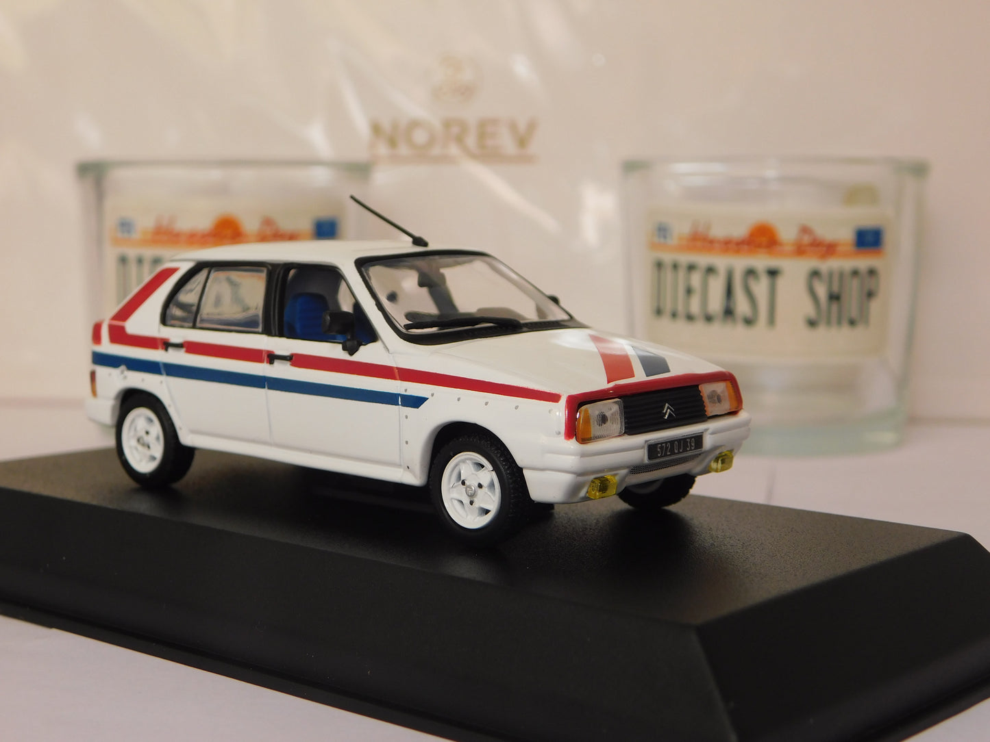 Citroen Visa 2 chrono - 1:43  Norev