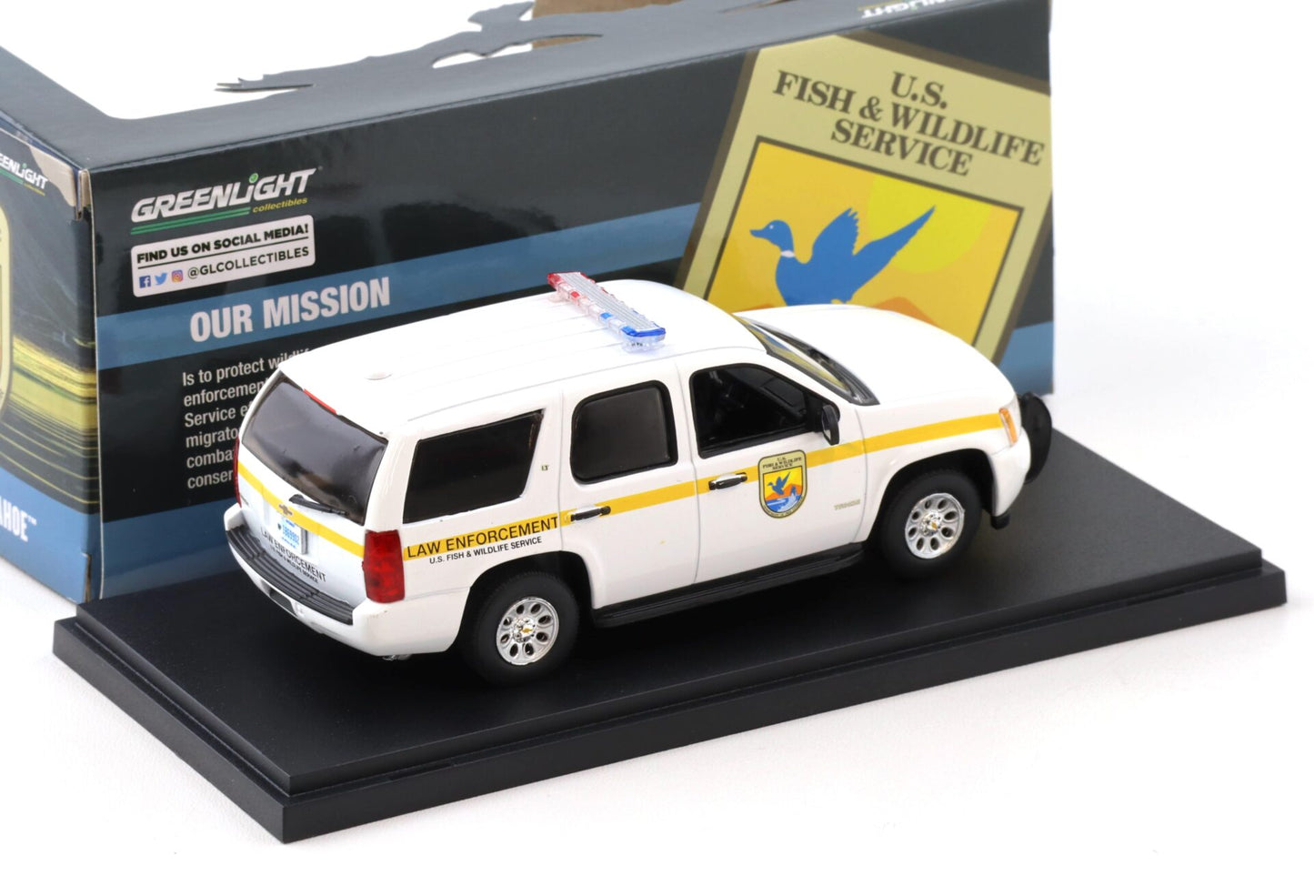 Chevrolet Tahoe - 1:43  Greenlight