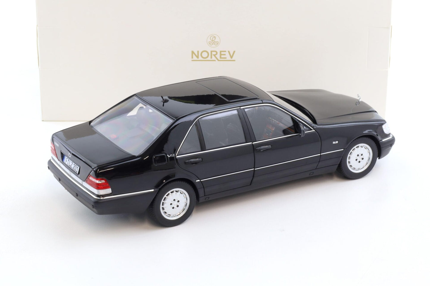 Mercedes S-Klasse S600 W140 Limousine 1997 -  1:18 Norev