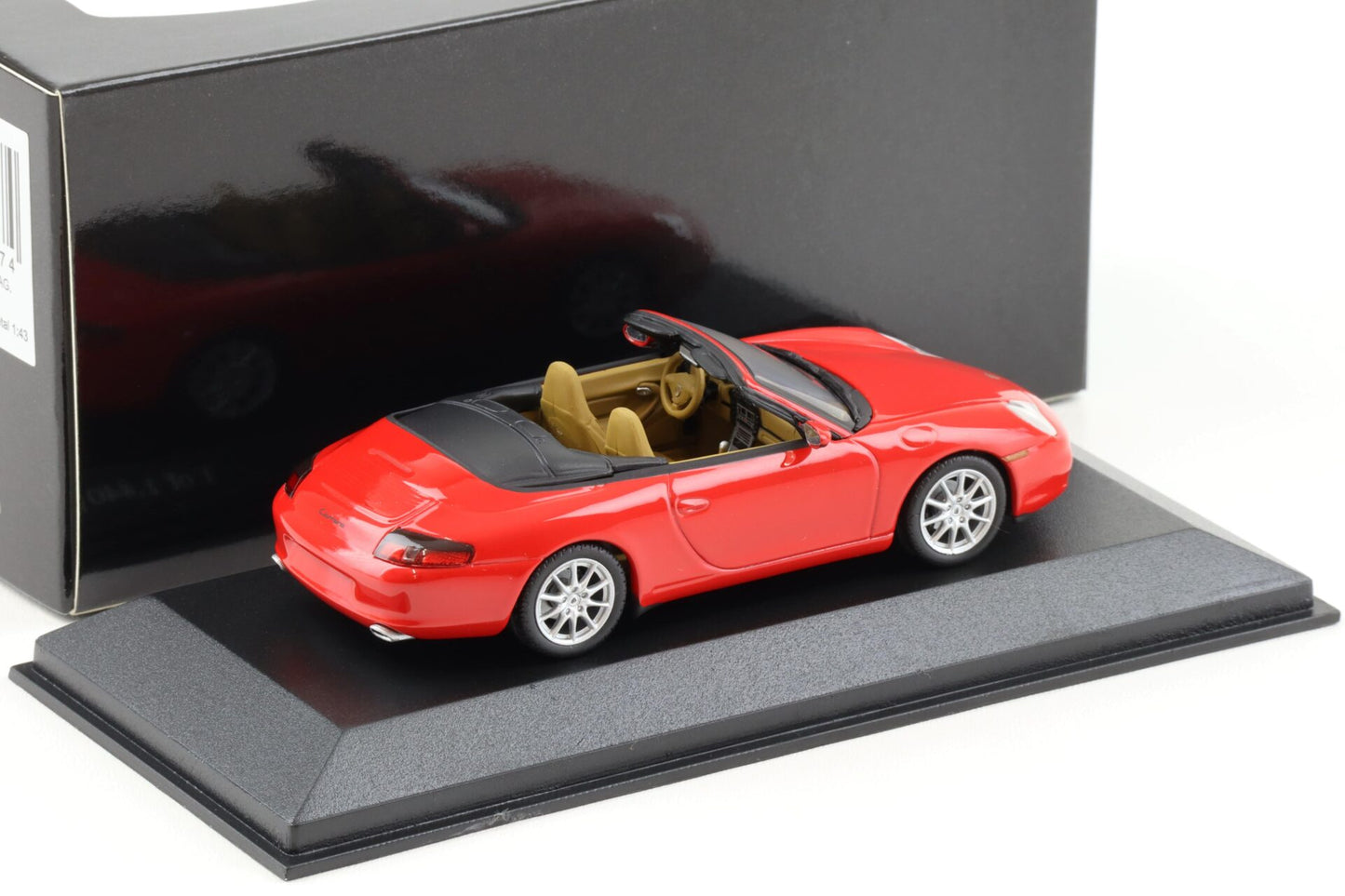 Porsche 911 Cabriolet - 1:43  Minichamps