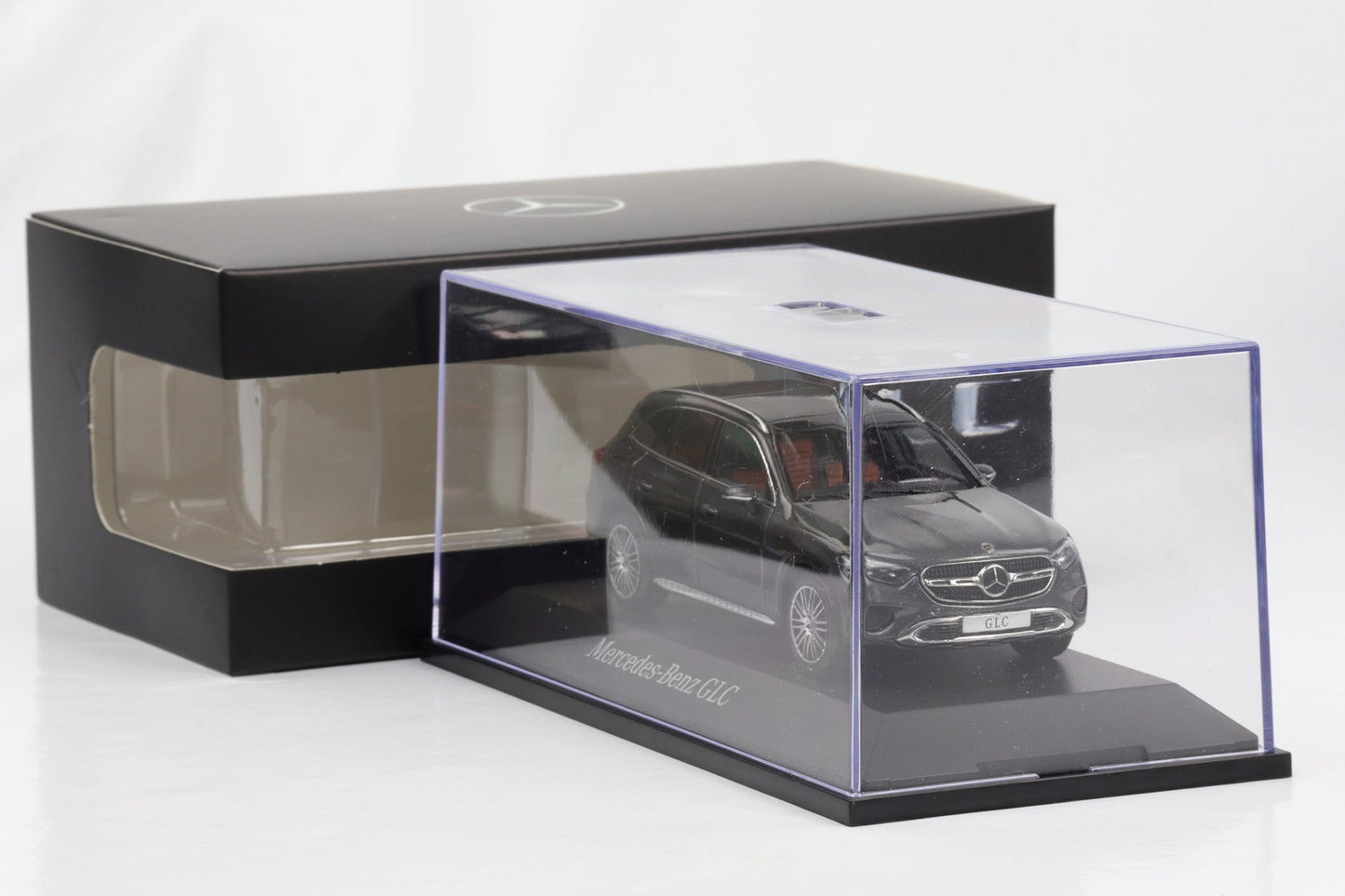 Mercedes Benz  GLC (X254) -  1:43  iScale