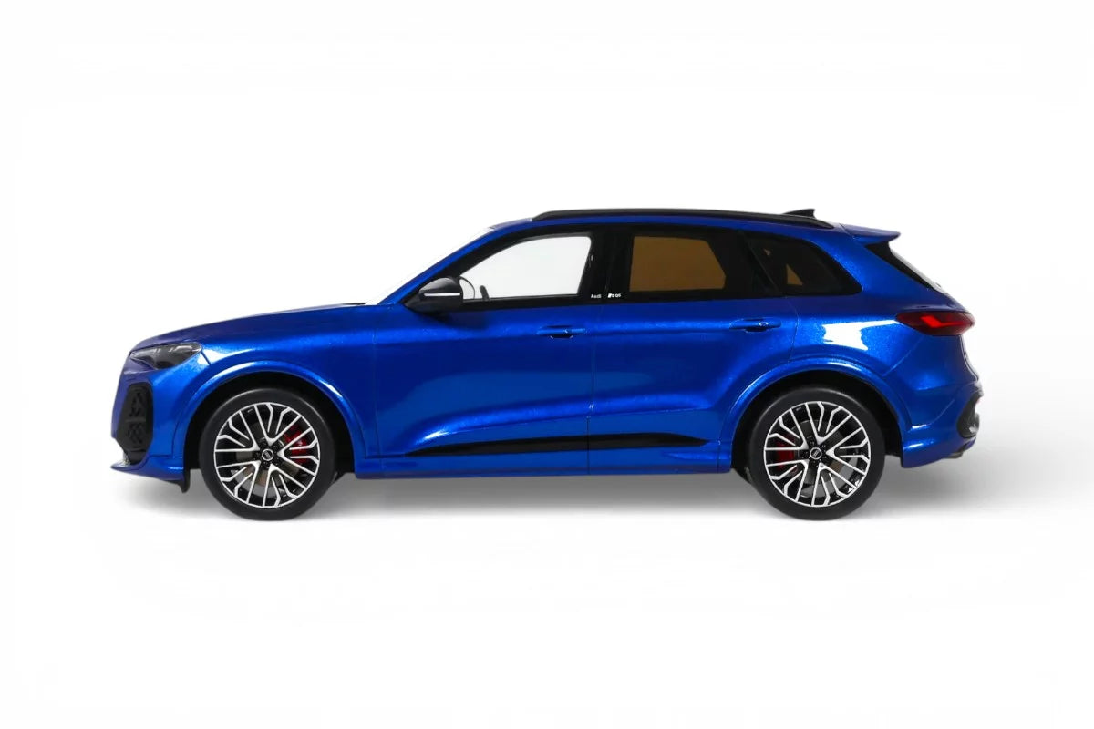 Audi SQ5 - 1:18 Otto