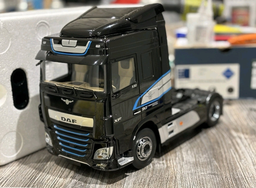 Daf XF space - 1:18 Ixo