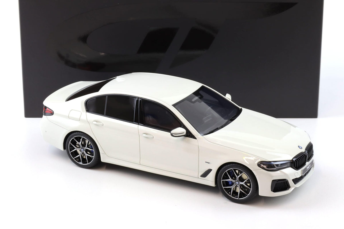 Bmw 545 M - 1:18 GT Spirit