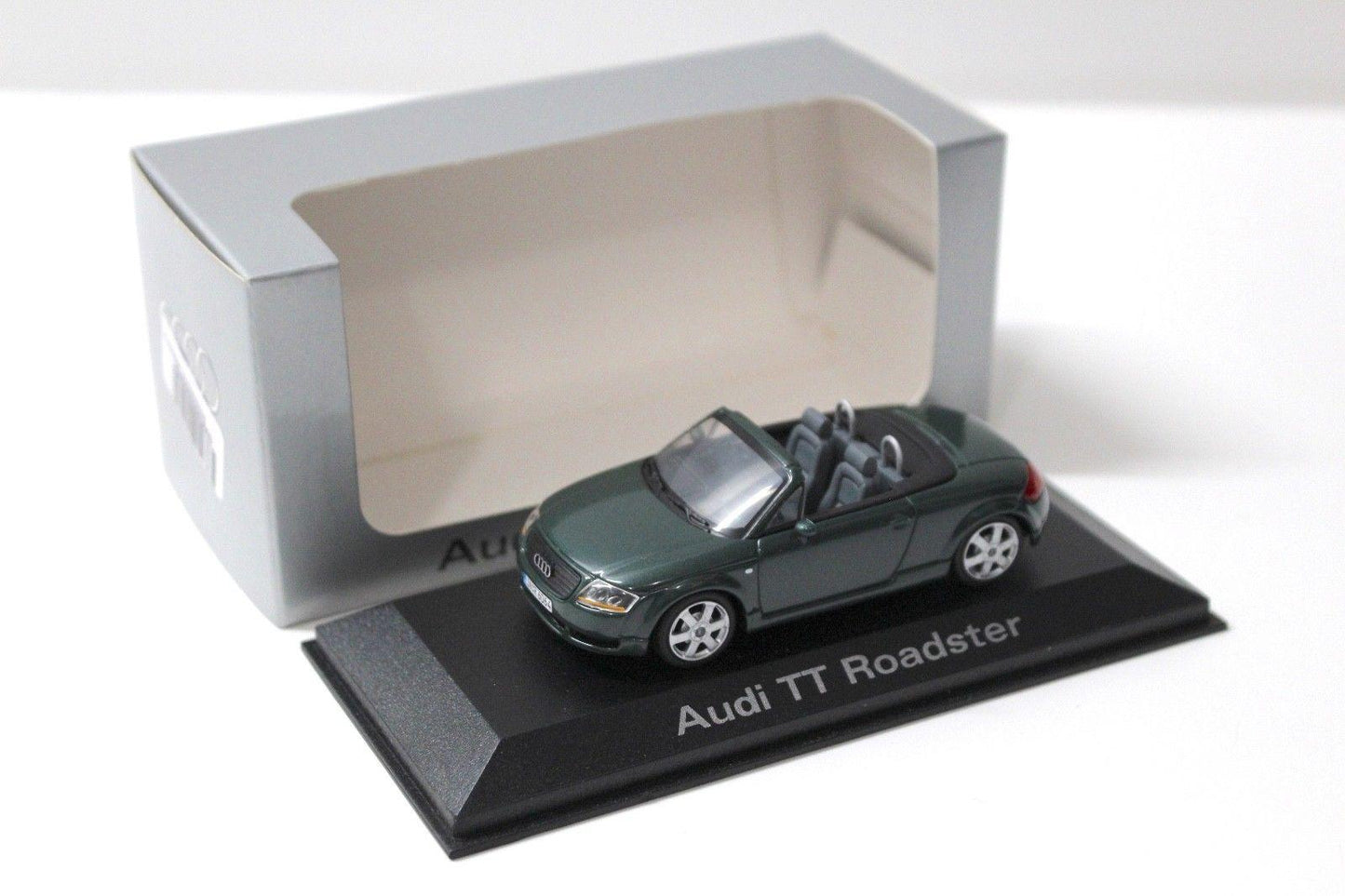 Audi TT roadster - minichamps 1:43