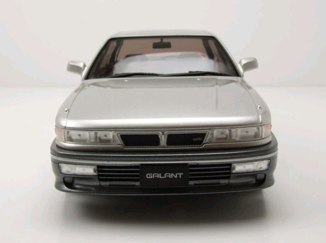 Mitsubishi Galant - 1:18 Ixo