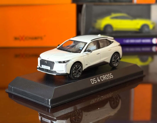 DS 4 Cross - 1:43 Norev
