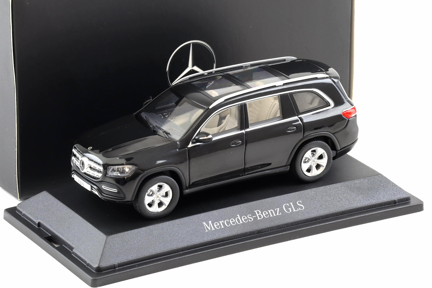 Mercedes Benz GLs - 1/43 Z Models