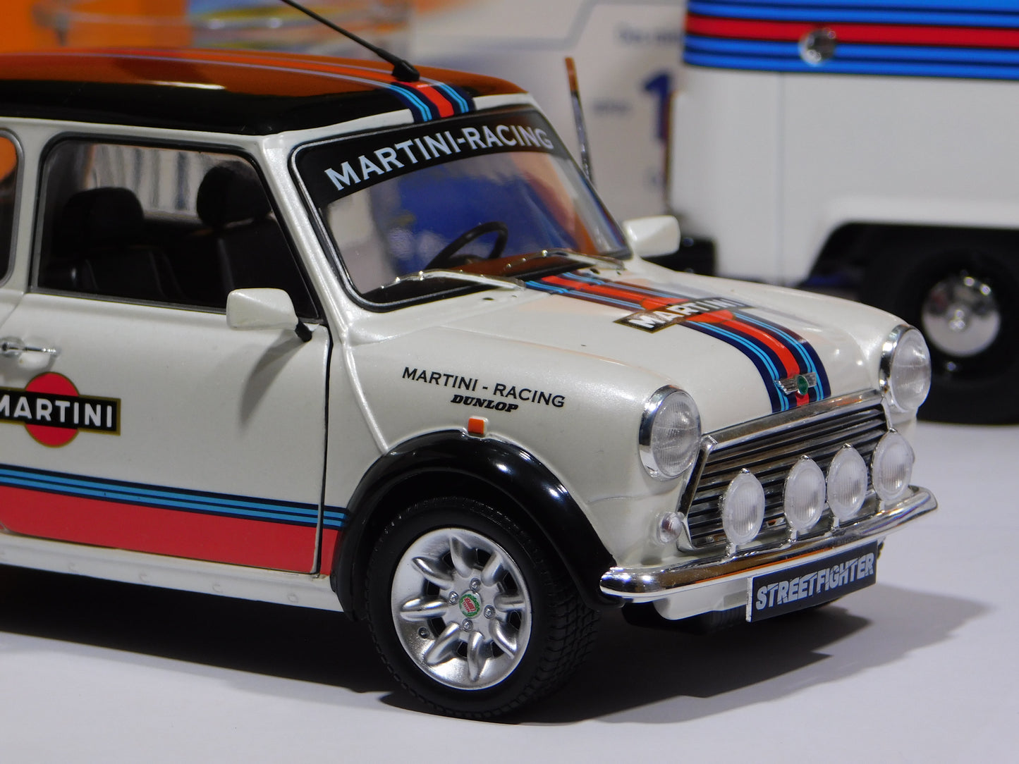 Mini Cooper Martini Racing - 1/18 Solido