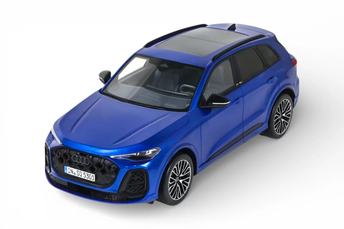 Audi SQ5 - 1:18 Otto