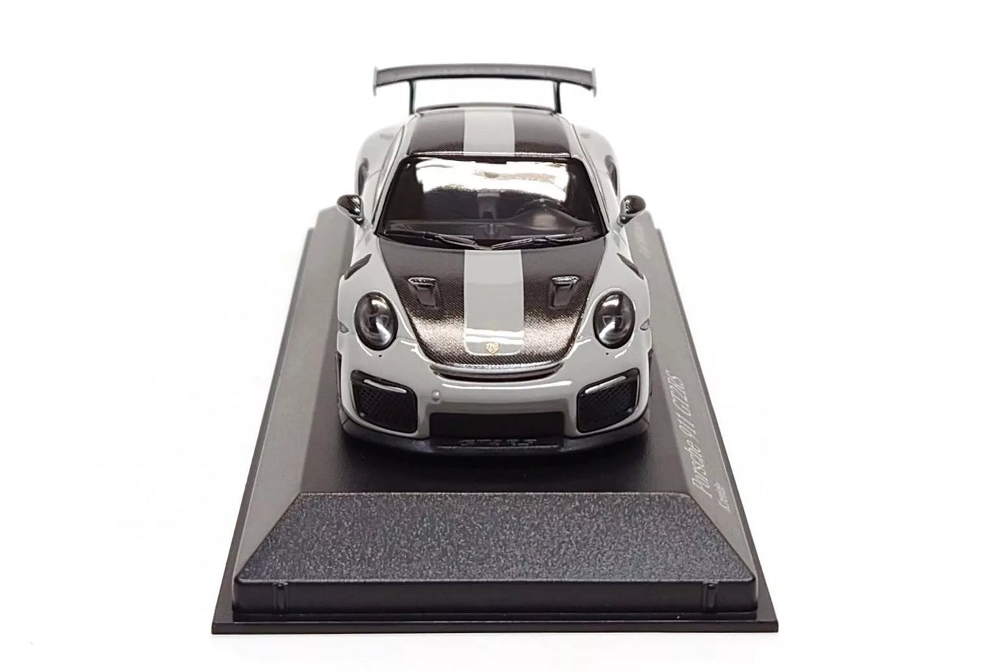 Porsche 911 (991/2) GT2 RS GREY GOLD - 1/43 Minichamps