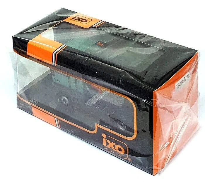 Renault Magnum AE 520 Ti towing - 1/43  IXO
